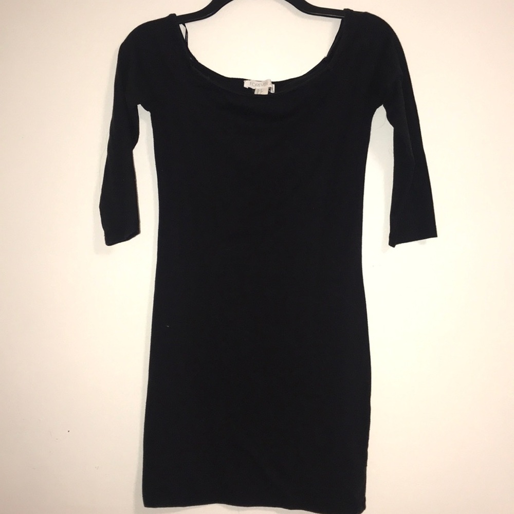 Body hugging black dress✨